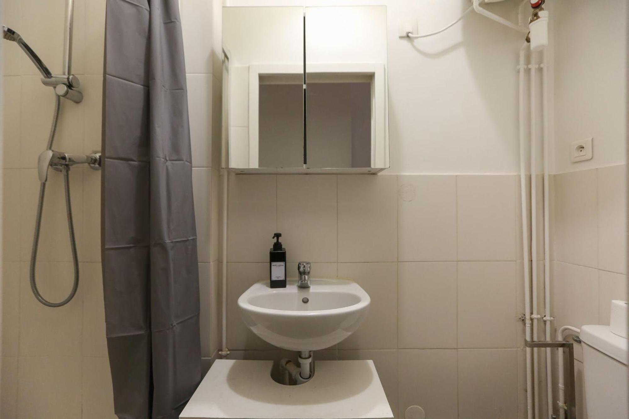 Nice And Comfortable Studio Apartment Paris Eksteriør bilde